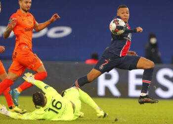 Incierto futuro de Mbappe en el Paris Saint-Germain