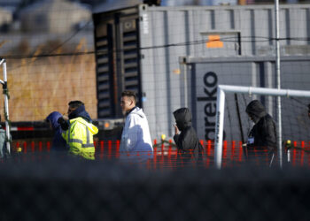 Estados Unidos rescinde política de "tolerancia cero" en la frontera