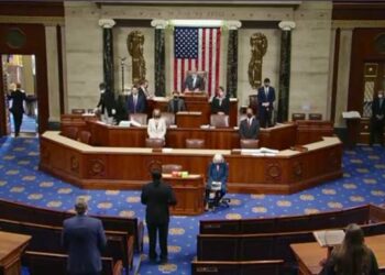 Mayoría en cámara baja vota por juicio político a Trump