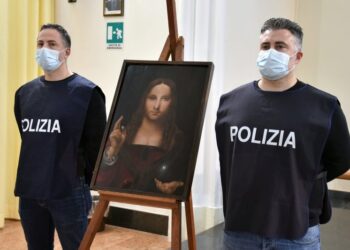 Policía encuentra réplica de “Salvator Mundi” de Leonardo