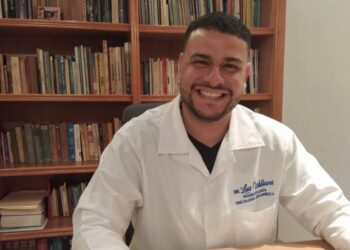 El doctor Luis Willians explica cómo es el manejo de pacientes con tumores óseos en tiempos de covid-19