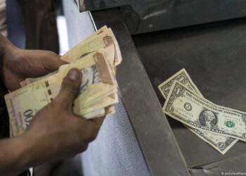 Venezuela cerró   2020 con inflación   de 3.713%