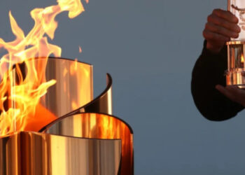 Japón pospone exhibición de antorcha olímpica por temores relacionados al COVID-19