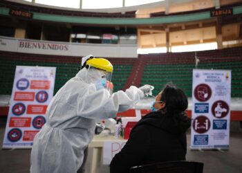 Bolivia registra “muy rápida escalada” de casos covid-19 y está en segunda ola