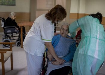 España confía en su plan de vacunación a pesar de retrasos