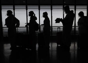 Filipinas suma 500.000 casos entre confusión sobre vacunas