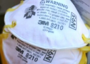 Ganancias de 3M se disparan por demanda de mascarillas contra el COVID-19