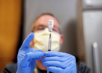 Nuevo reto del COVID-19: mutaciones suben con nuevos casos