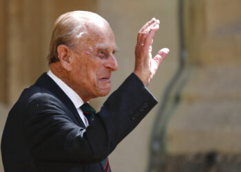 El príncipe Felipe de Inglaterra es hospitalizado