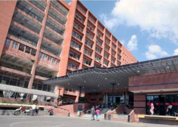 Un septuagenario pereció luego de rodar por una escalera