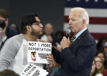 Gobierno de Biden ha deportado a cientos de personas a días de su ascenso
