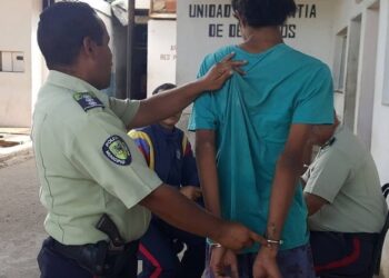 Funcionarios de Polisotillo arrestaron a un hombre solicitado por homicidio