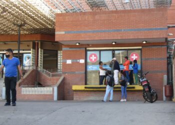 Ayudante de chofer murió quemado con una bomba molotov