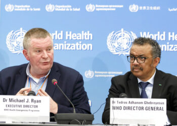 OMS pide renunciar a patentes de vacunas para que haya más