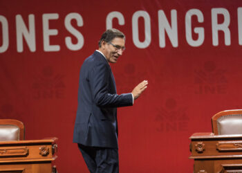 Piden 18 meses de cárcel para expresidente peruano Vizcarra