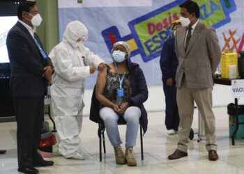 Bolivianos votan por segunda vez en medio de la pandemia