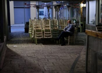 Chipre informó sobre un aumento "alarmante" de casos variantes de coronavirus