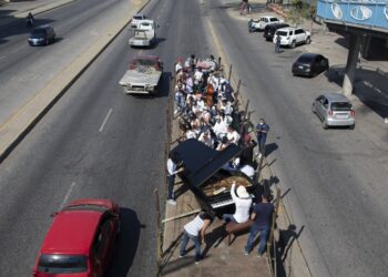 Orquesta sinfónica móvil busca sanar el alma de venezolanos