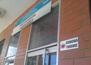 Murió pareja en accidente en la redoma Los Pájaros