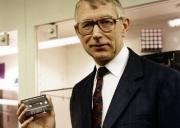 Inventor holandés de casetes de audio muere a los 94 años