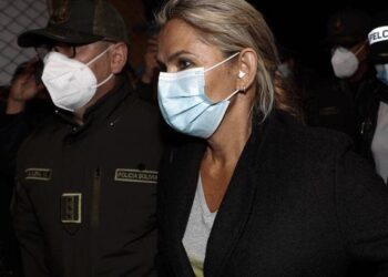 Janine Añez, expresidenta de Bolivia, fue detenida por "sedición y terrorismo"