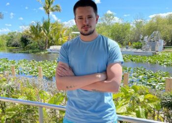 Lasso muestra su lado romántico con "Tenemos que hablar" (+Video)