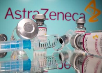 OPS recomienda que se siga usando vacuna AstraZeneca