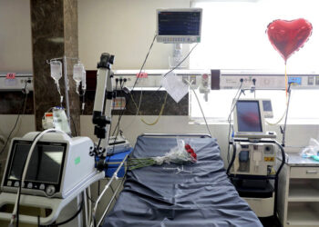 Irán enfrenta su peor oleada de COVID-19 hasta ahora