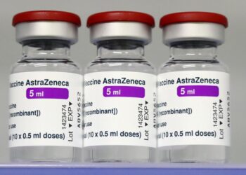 GBretaña reporta 30 casos de trombos ligados a AstraZeneca