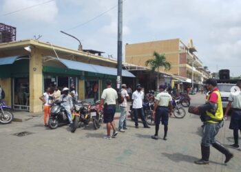 Policías retuvieron a 10 motorizados en Barcelona