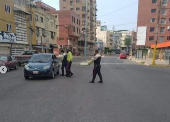 Policías de Sotillo realizan chequeo de seguridad