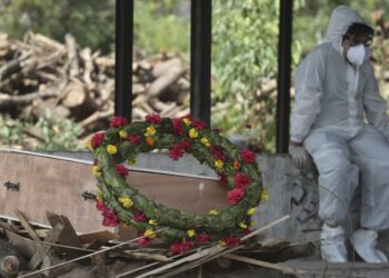 India estableció récord de 386 mil casos diarios de virus