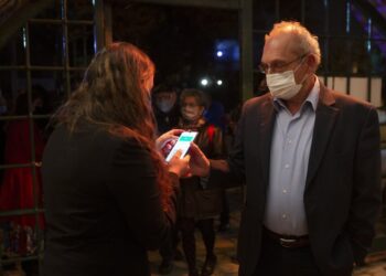 Republicanos rechazan “pasaportes” de vacunación