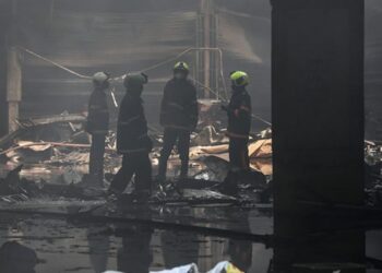 Un incendio mató a 13 pacientes con Covid-19 en un hospital en el oeste de India