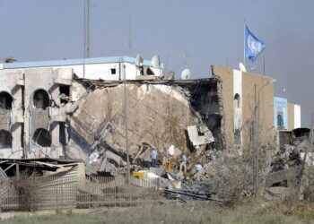 Una persona murió y 12 resultaron heridas en explosión de mercado en la capital de Irak