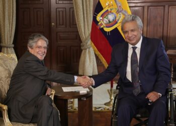 Ecuador: Moreno y Lasso se reúnen; preocupación por vacunas