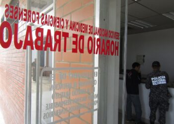 A cuchilladas mataron a padre e hijo en un supuesto robo frustrado