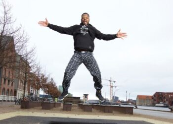 Patrice Evra cantó al ritmo de Danny Ocean y saludó a Venezuela (+Video)