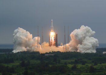 Cohete chino caería a la Tierra en próximos días