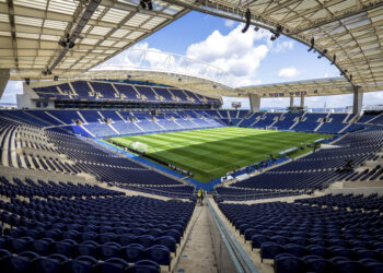 Final inglesa de Champions se disputará en Oporto con público