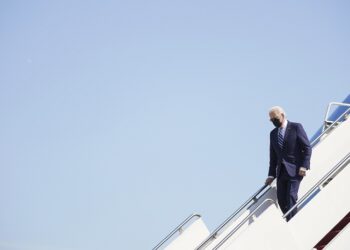 Fuente AP: EEUU alienta a Israel a finalizar bombardeos