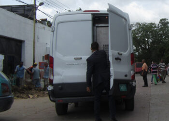 Policías ultimaron a dos sujetos en la vía Santa Inés-Bergantín