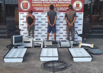 Capturaron a tres individuos por hurto de material estratégico