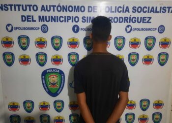 Aprehendieron a tres hombres por maltratar a dos mujeres y un niño