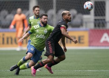 Martínez ayuda a Atlanta a romper racha ganadora de Sounders