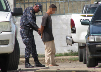 Apresaron a individuo con escopeta y municiones de guerra