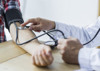 Los niveles elevados de lípidos en la sangre son un importante  factor de riesgo cardiovascular