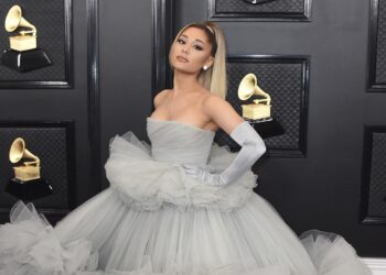 Ariana Grande contrajo matrimonio con agente inmobiliario Dalton Gomez