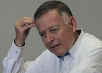 Arias Cárdenas asegura que reconocimiento del nuevo CNE es una victoria de Maduro