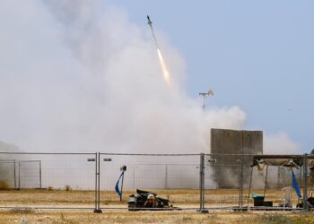 Israel bombardea a Hamas, 24 muertos en Gaza